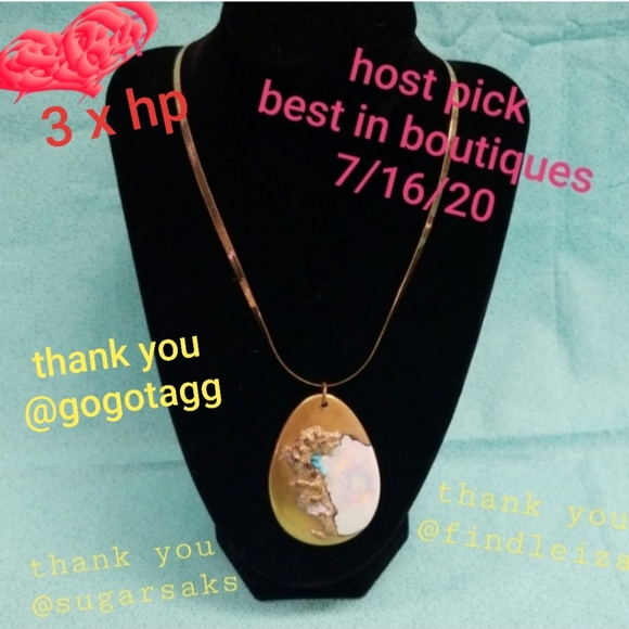 Jewelry - Beautiful hand painted pendant